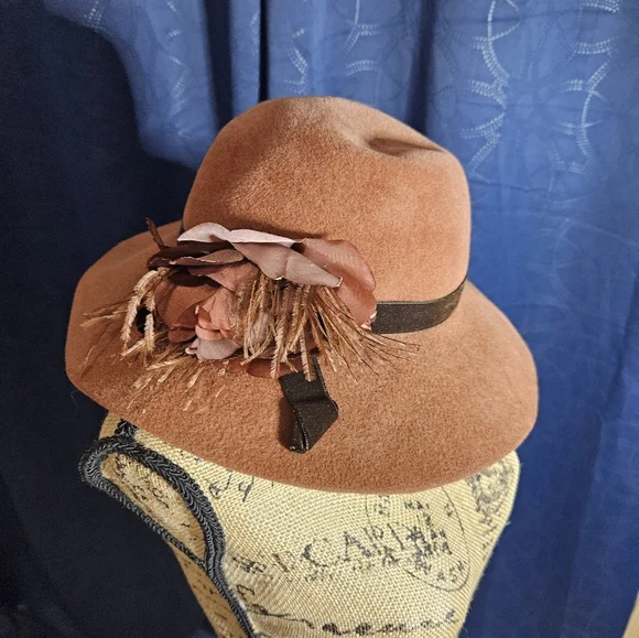 betmar Accessories Vintage Betmar New York Hat Brown Wool Felt